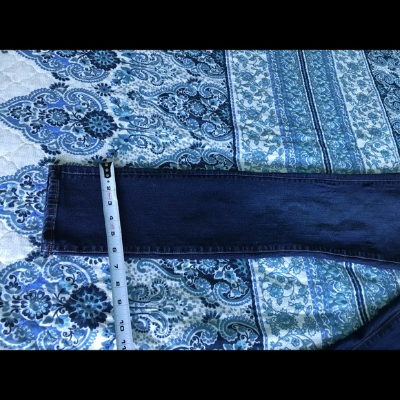 Ann Taylor Jeans - Picture 3 of 5